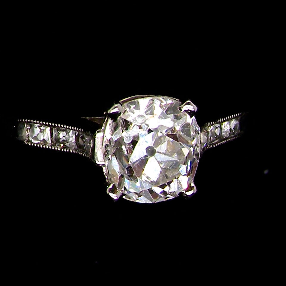 Cushion shaped diamond
