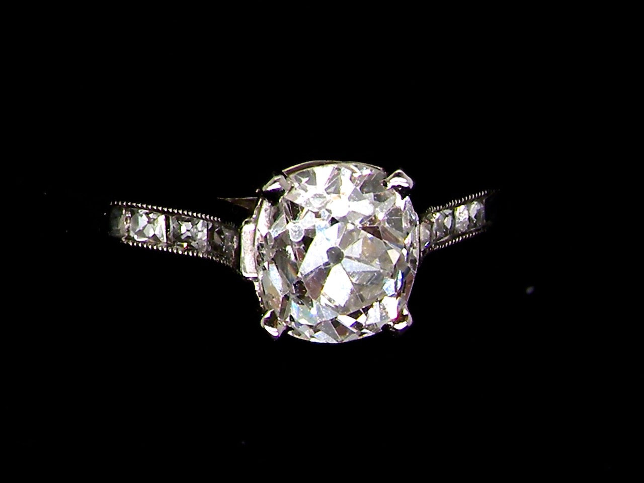Cushion shaped diamond