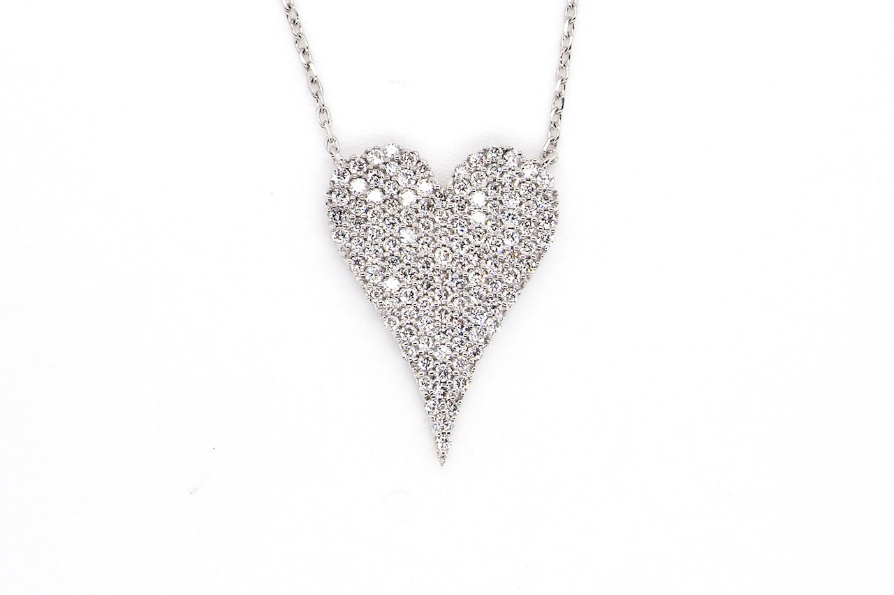 18 carat gold heart shaped pendant