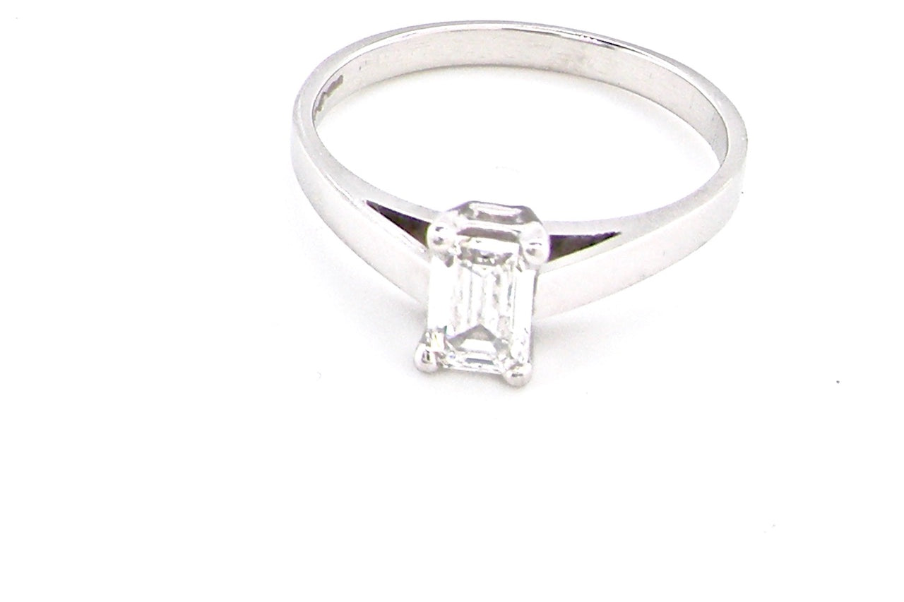 emerald cut solitaire diamond ring