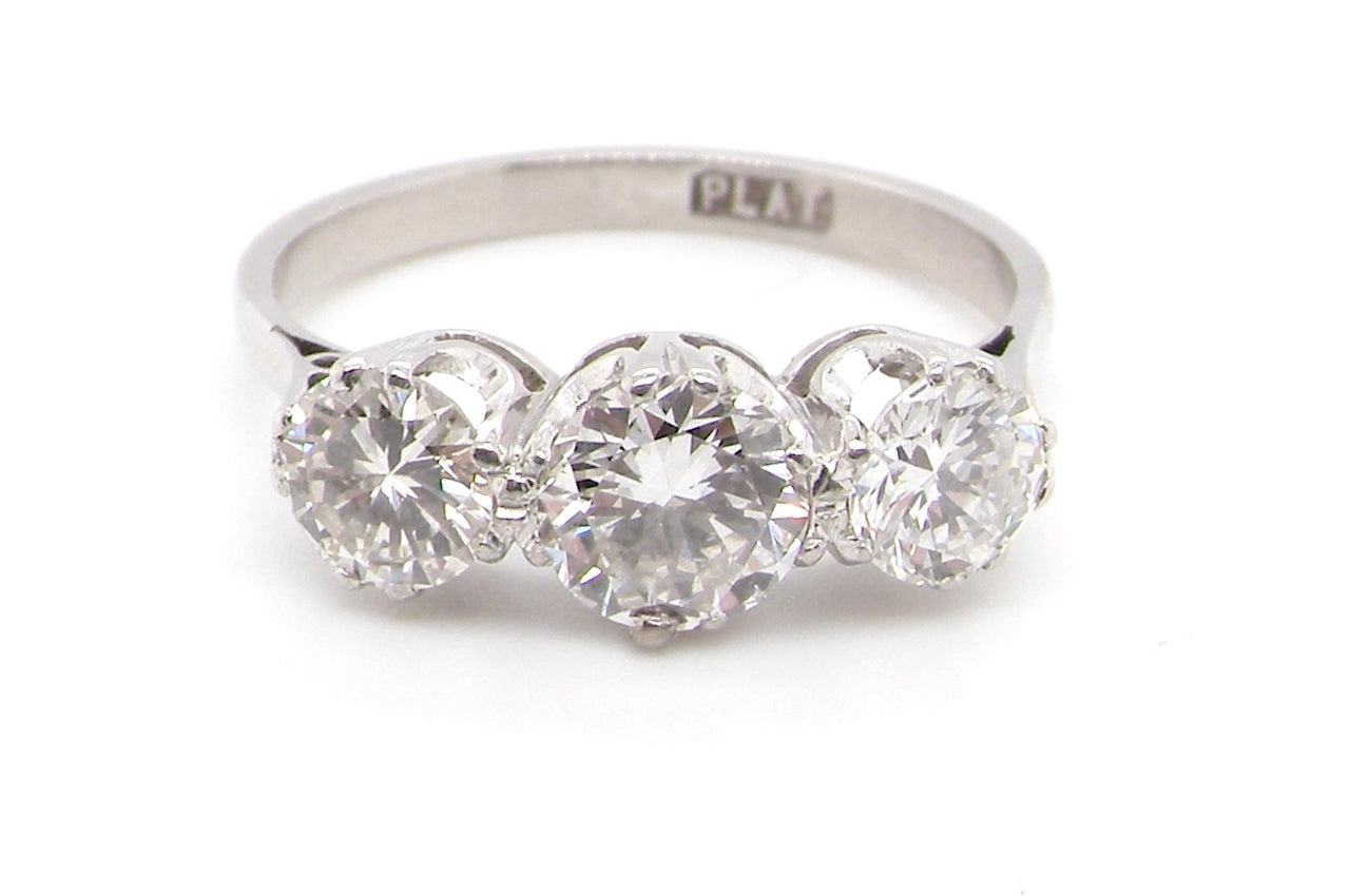 art deco three stone diamond trilogy ring