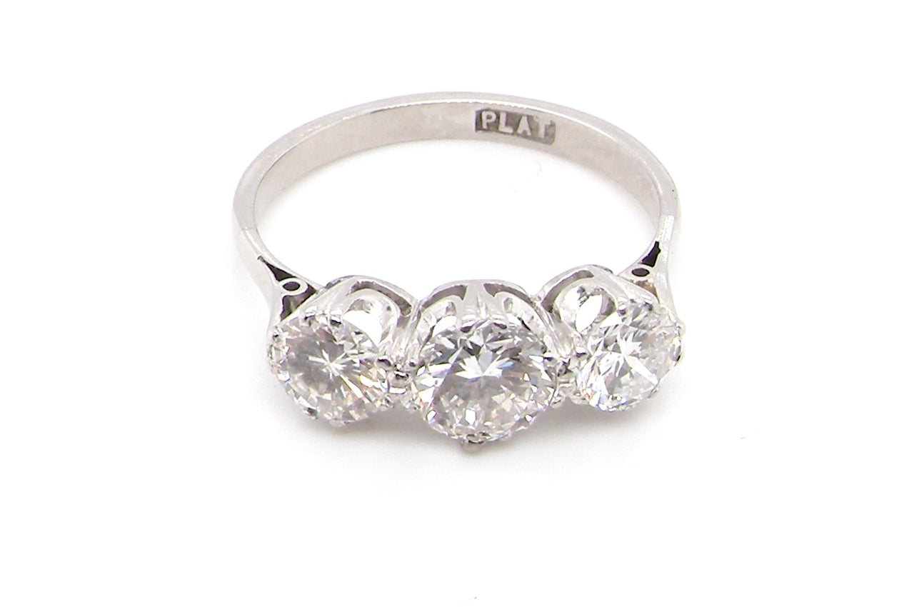 three stone diamond trilogy ring
