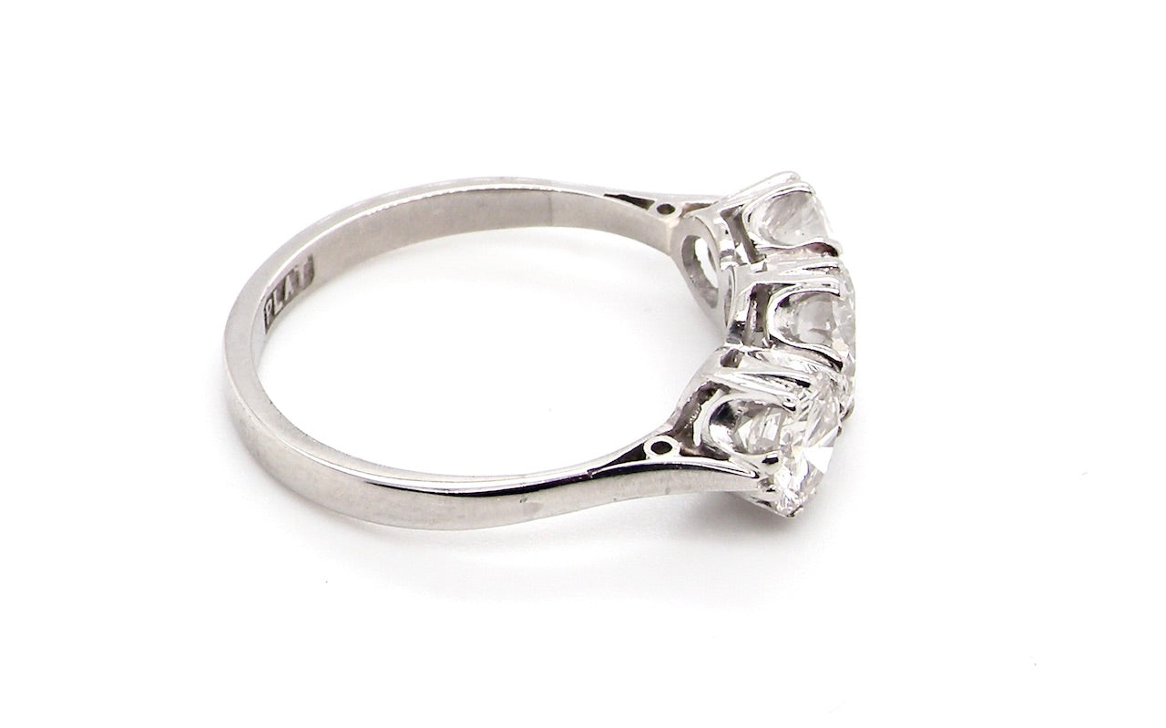 diamond trilogy ring