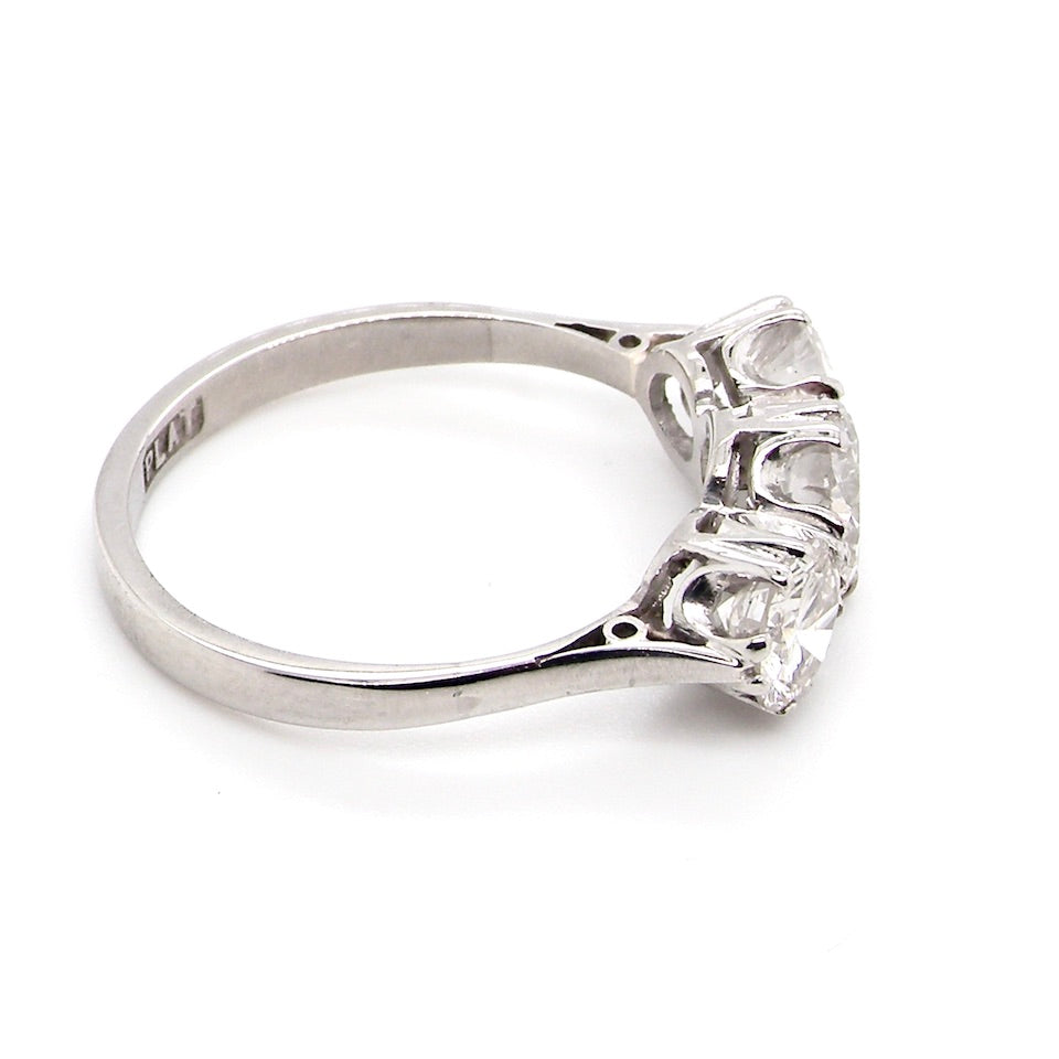 diamond trilogy ring