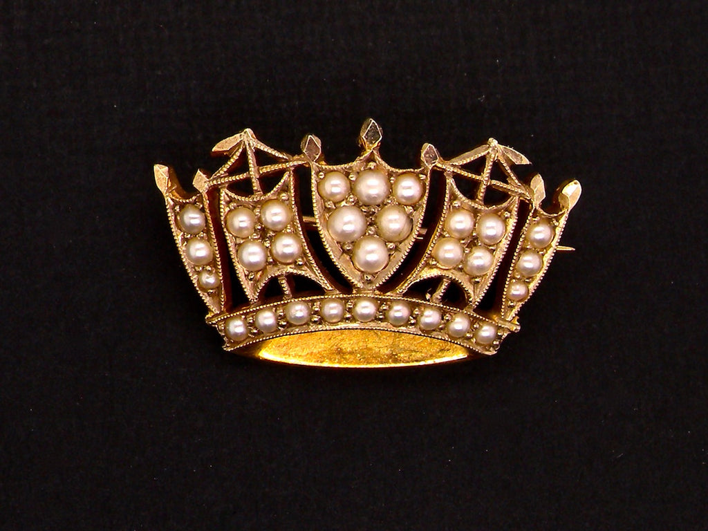 9ct gold pearl set crown shaped brooch