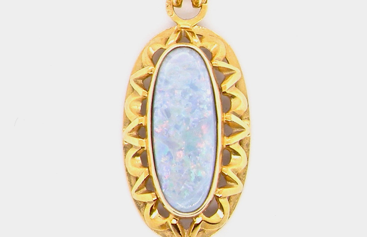 Oval opal pendant