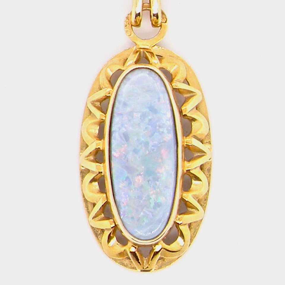 Oval opal pendant