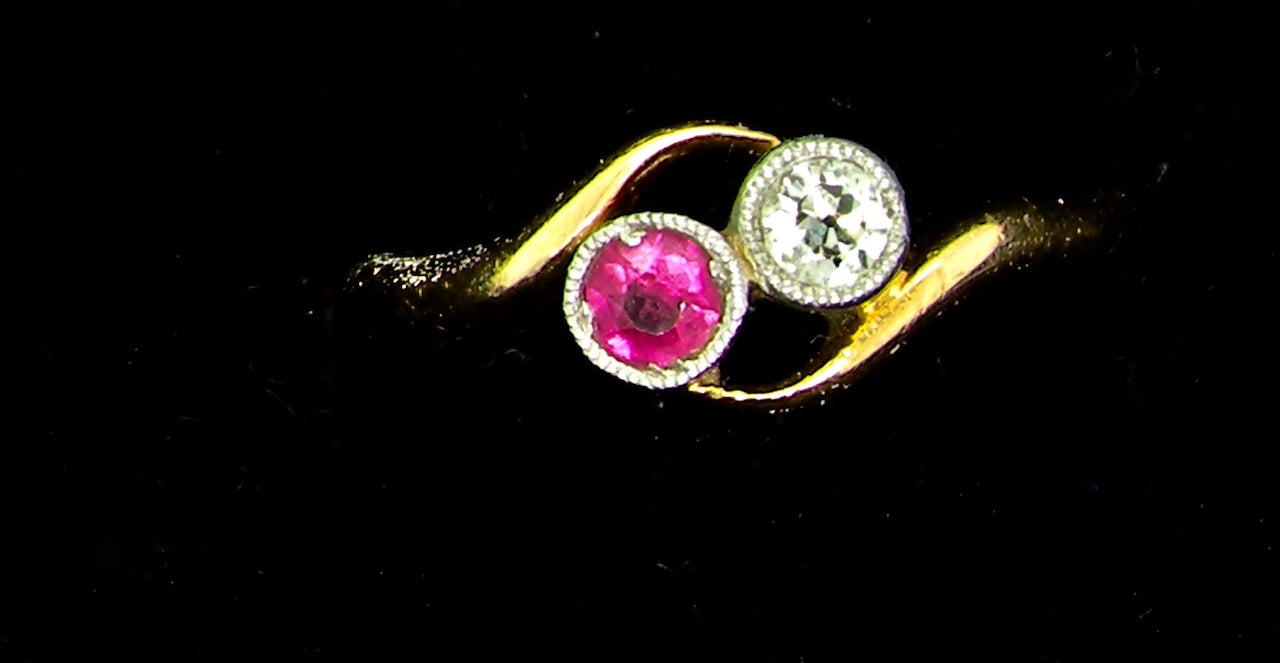 vintage diamond cross over ring