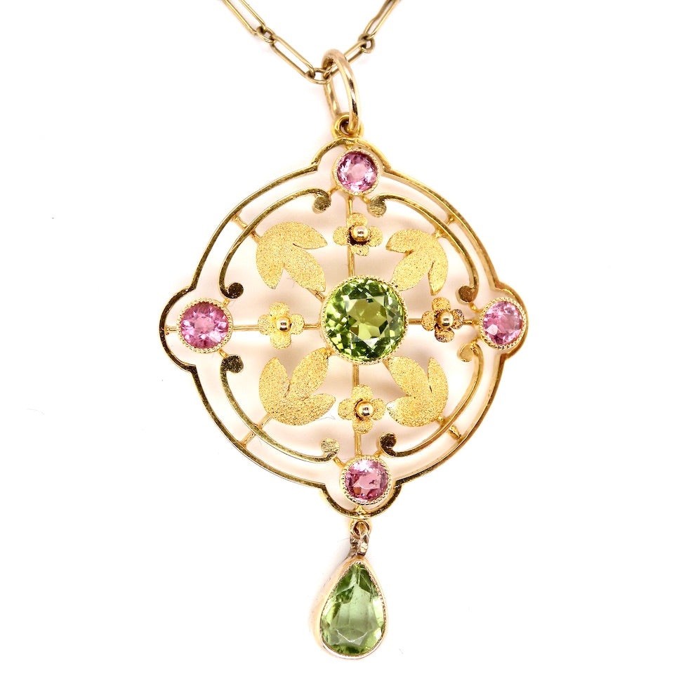 Edwardian peridot pendant