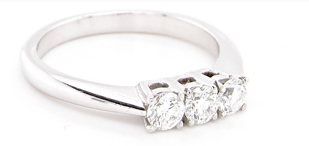 Tips For Buying A Vintage Engagement Ring