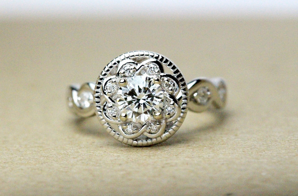 6 Reasons to Buy A Vintage Engagement Ring