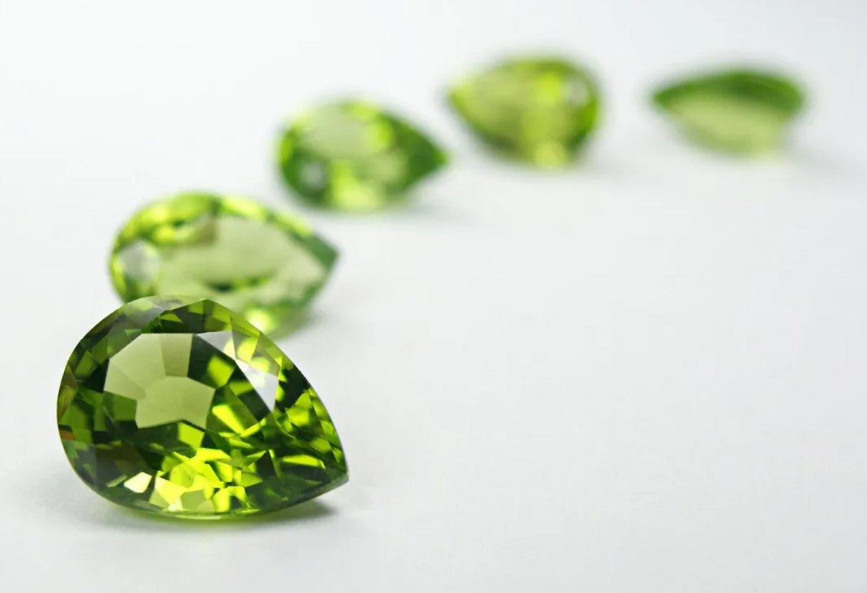 The Birthstones for August: Sparkling Splendor