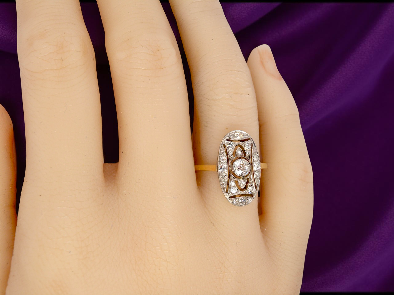 A vintage Art Deco Diamond ring