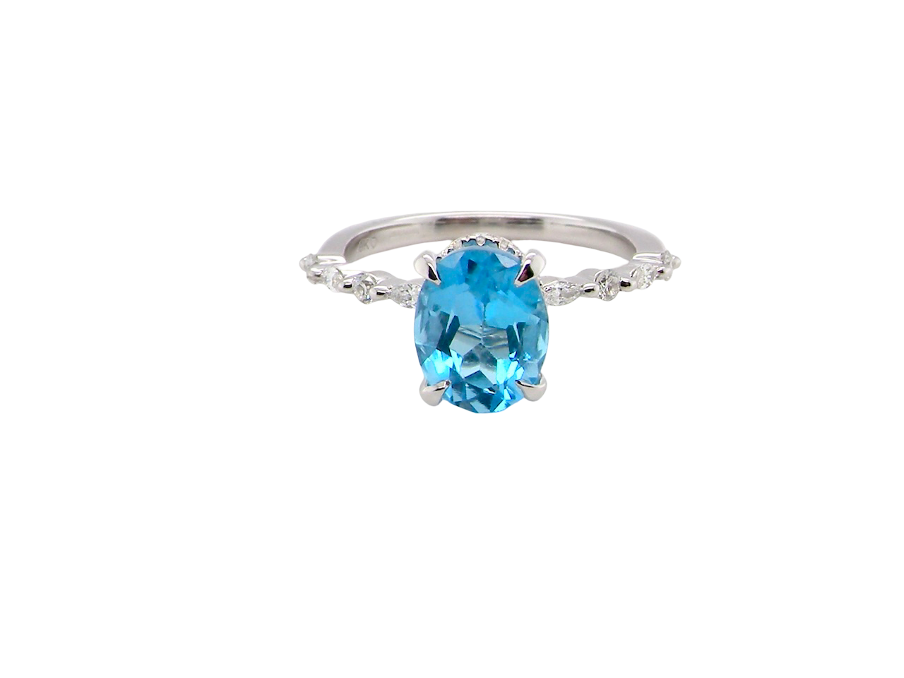 A NEW ring- but with a gemstone that we have taken from an old ring that was worn out, so its a new lease of life!&nbsp; The topaz measures 9x7mm.