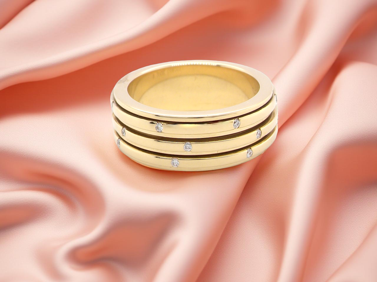 A Piaget ‘Possession’ Triple-Band Diamond Ring C