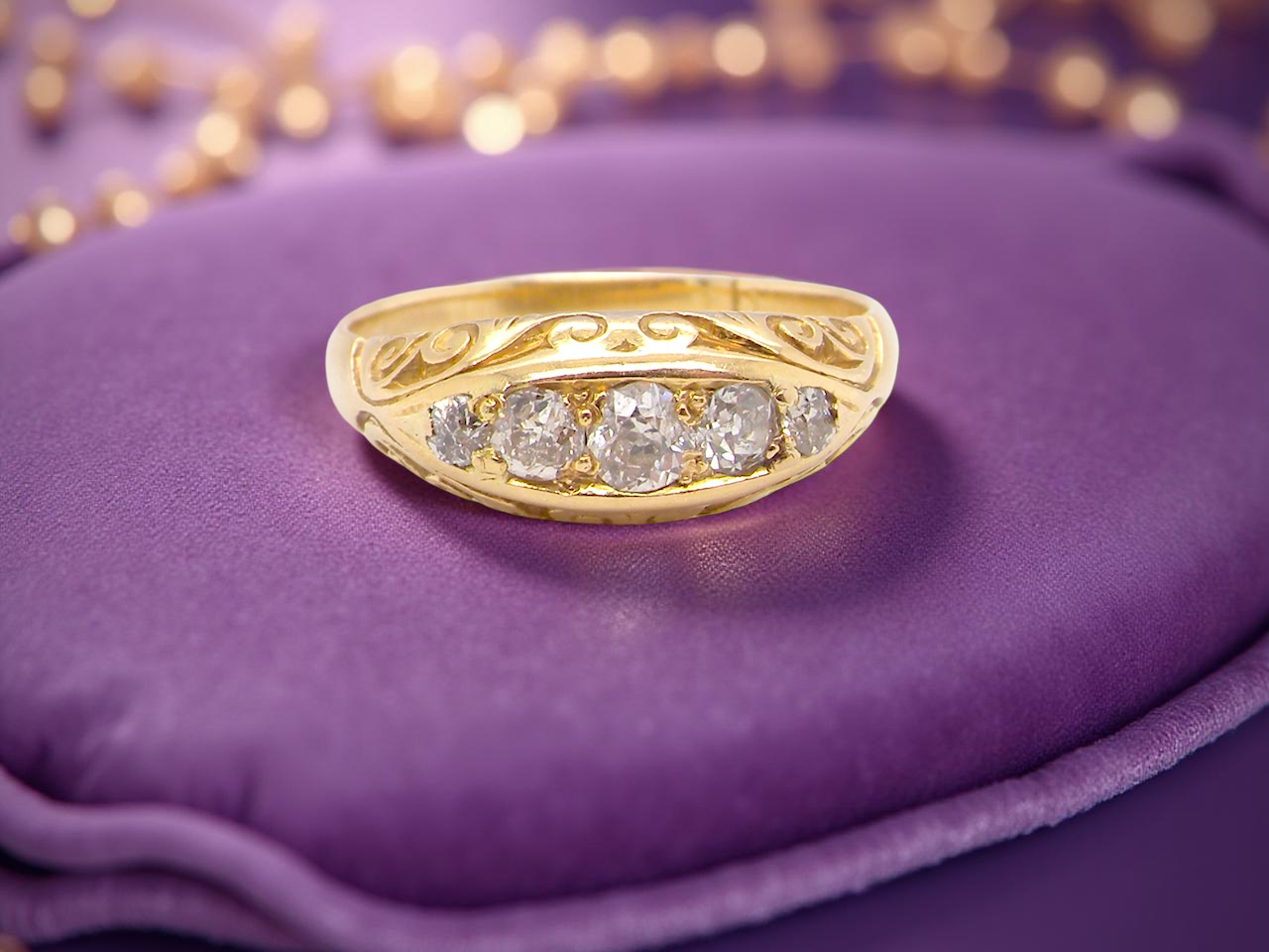 A_Victorian_diamond_five_stone_ring