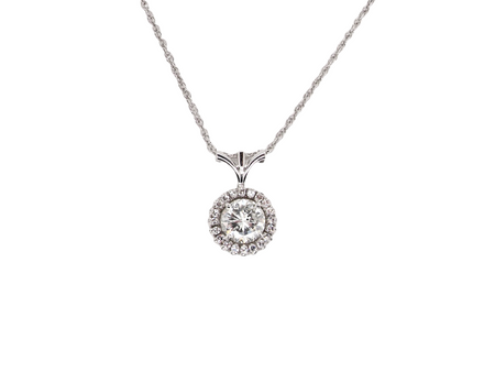 A beautiful Diamond cluster pendant