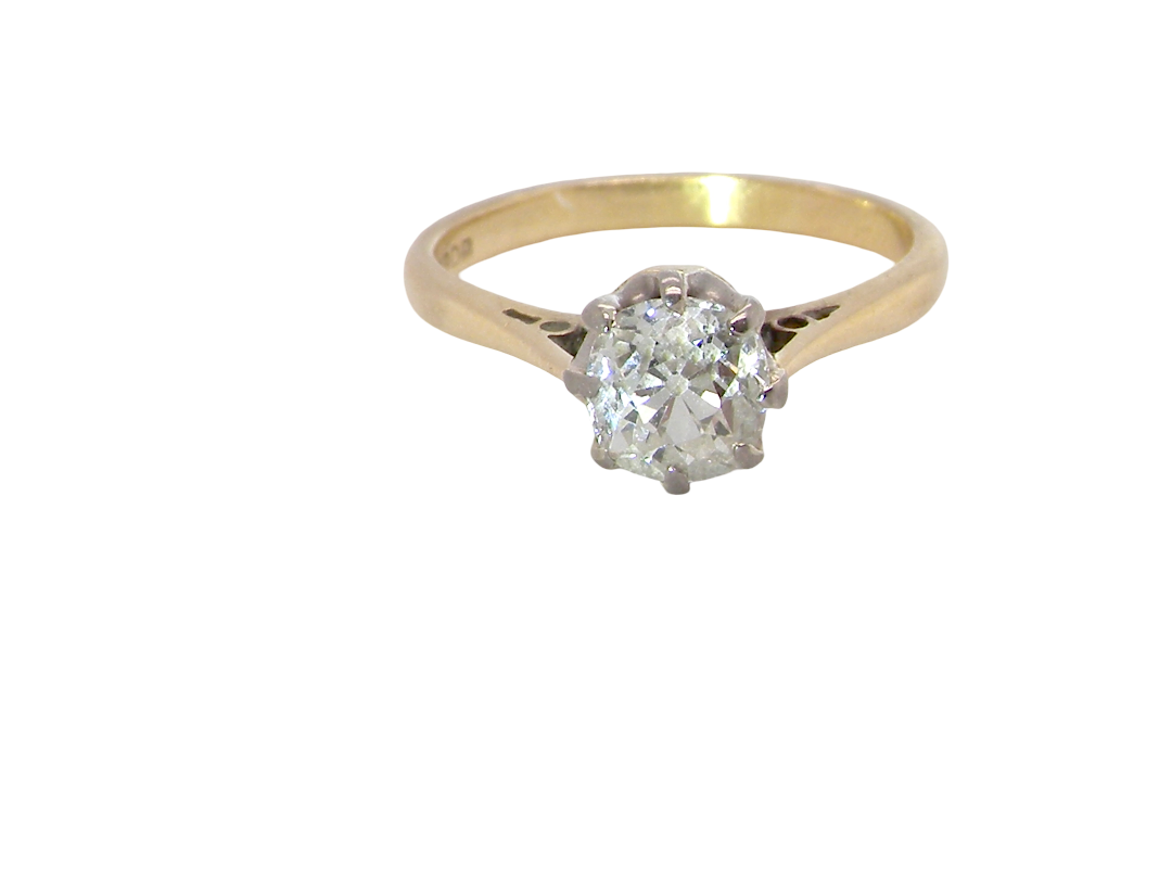 A beautiful vintage diamond solitaire ring featuring an old brilliant cut white diamond measuring approximately 6mm, estimated at 0.75 carats. The diamond displays attractive sparkle with an assessed colour of I–J and clarity of SI.