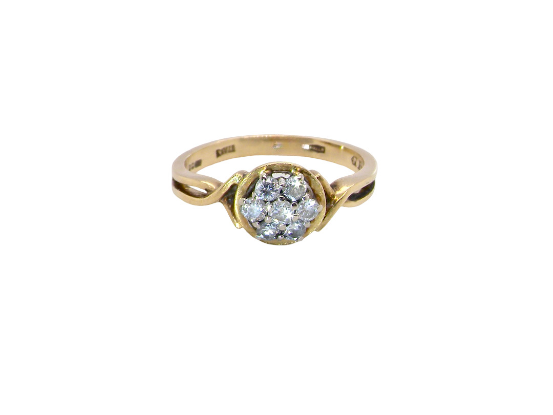 Diamond 7 stone cluster ring