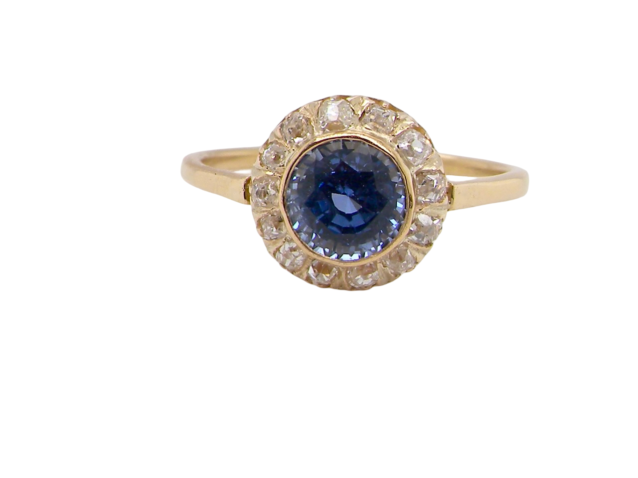 A fabulous vintage Sapphire and Diamond ring