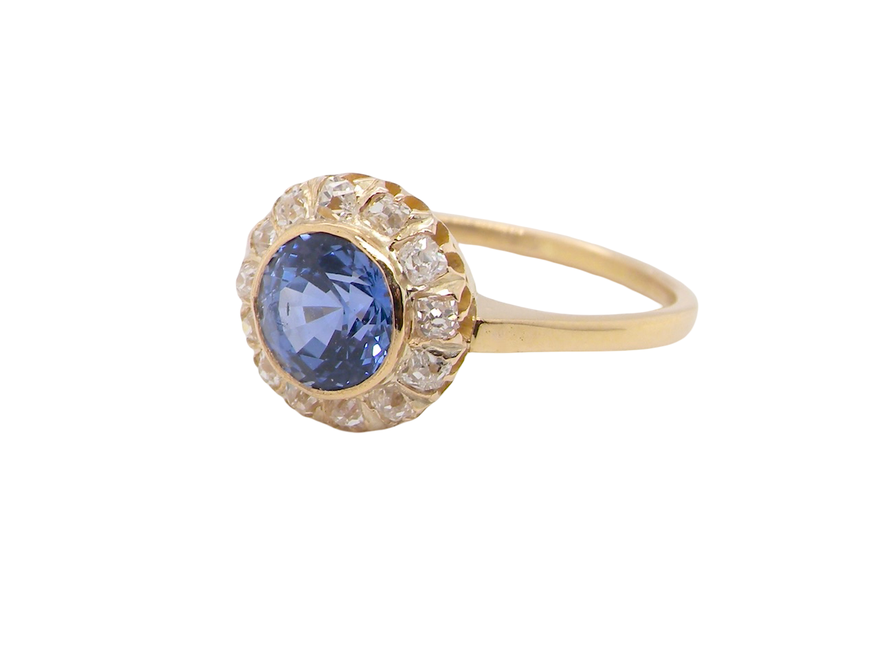 A fabulous vintage Sapphire and Diamond ring