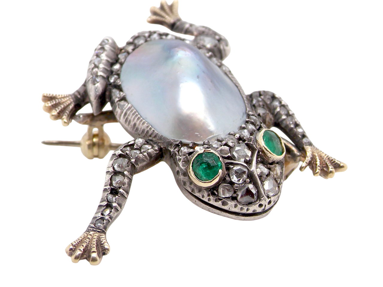 An antique Frog Brooch
