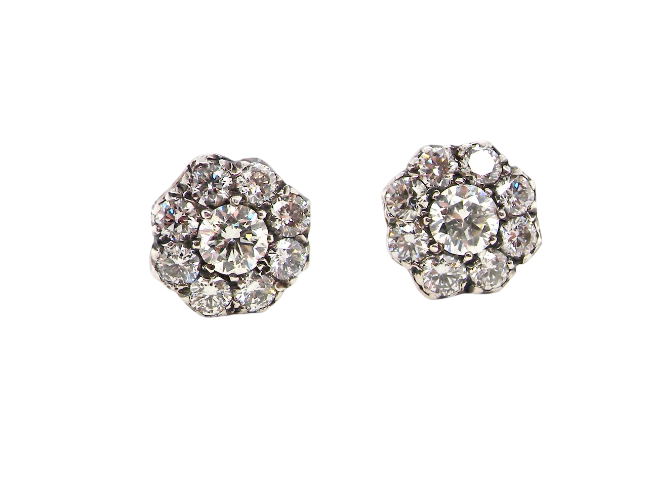 A fine pair of Diamond Cluster Earrings