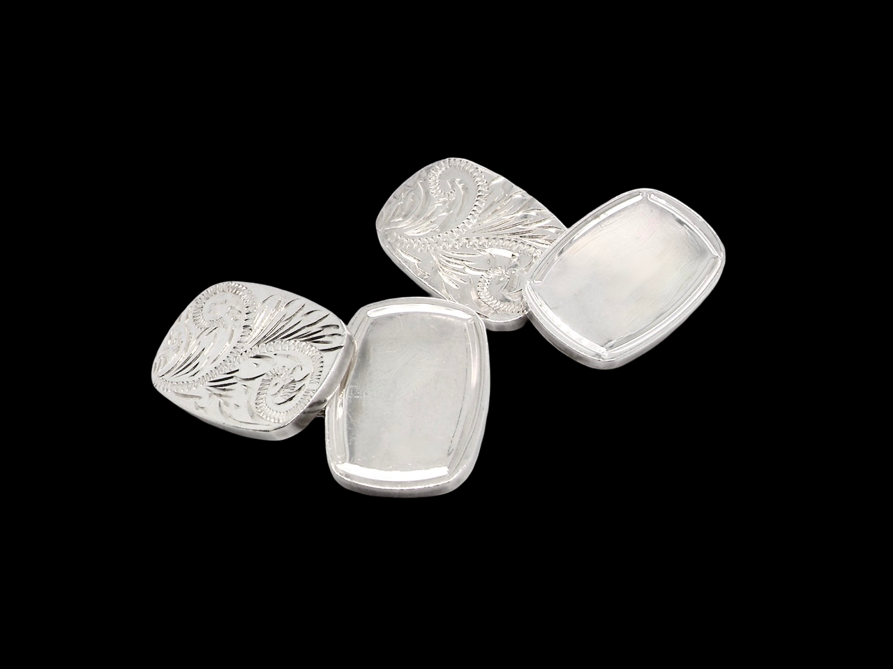 A fine pair of sterling silver double cufflinks.

Each rectangular shaped,