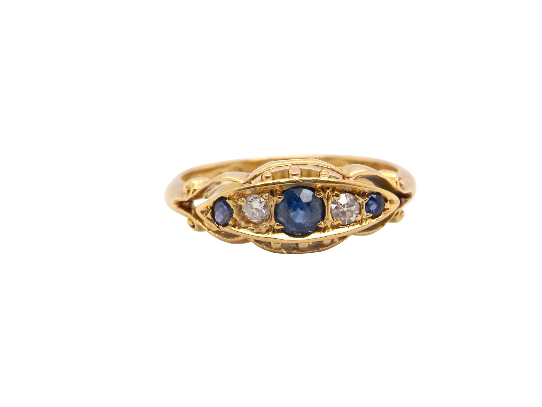 A lovely antique ring from the Edwardian period. Hallmarked in Chester in 1909 this ring typical for the period 