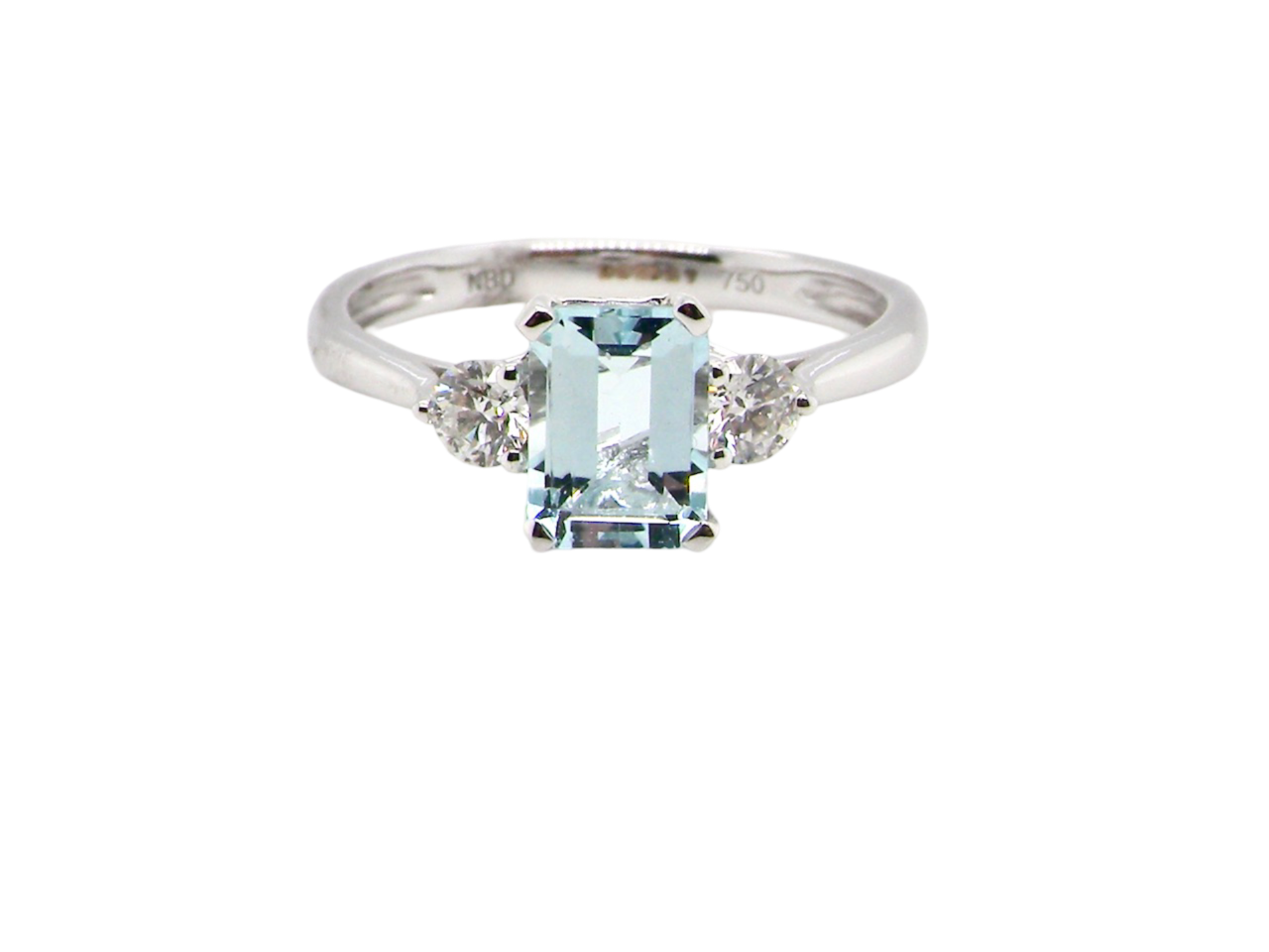 A new Aquamarine & Diamond ring