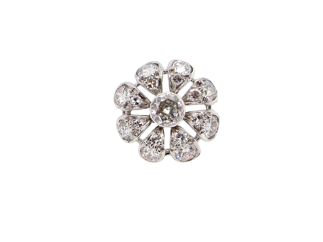 A pair of Art Deco Diamond Cluster Earrings (c.1920–1930)