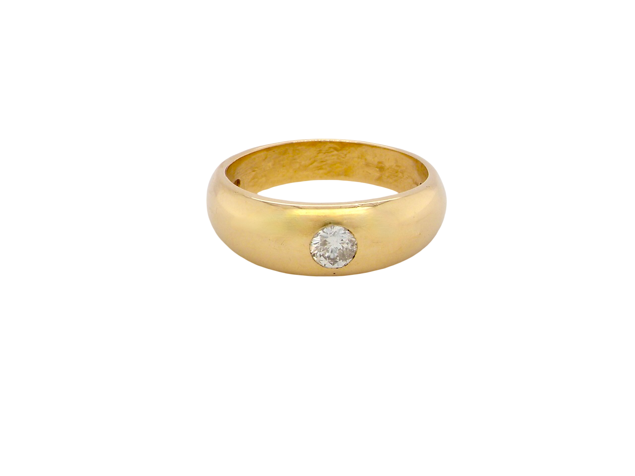 A very heavy and substantial 18 carat gold gentleman’s ring, weighing just over 12 grams.