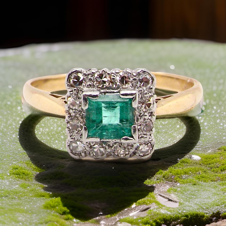 Square emerald and diamond ring online