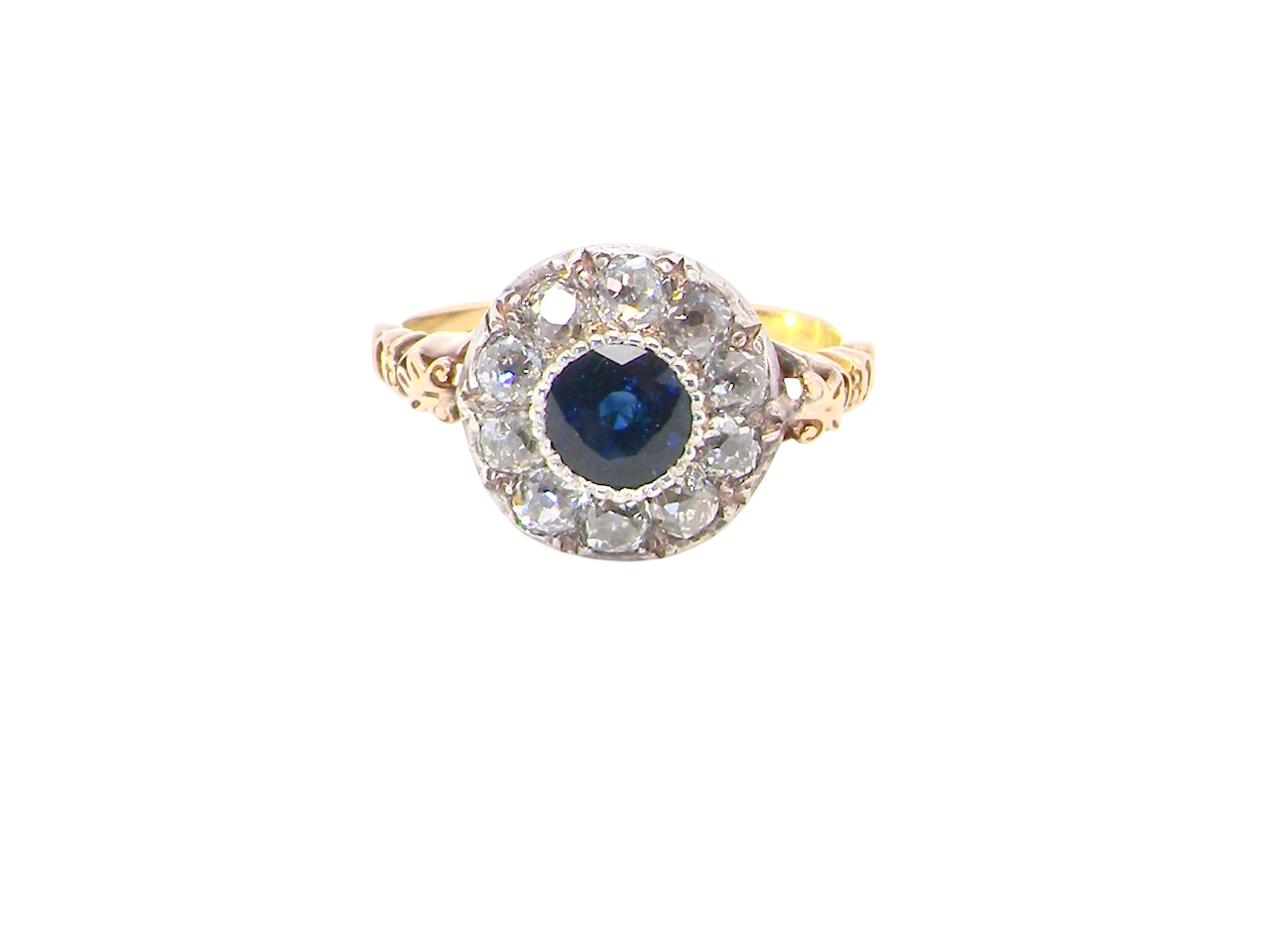 A vintage Sapphire and Diamond cluster ring early 20th century