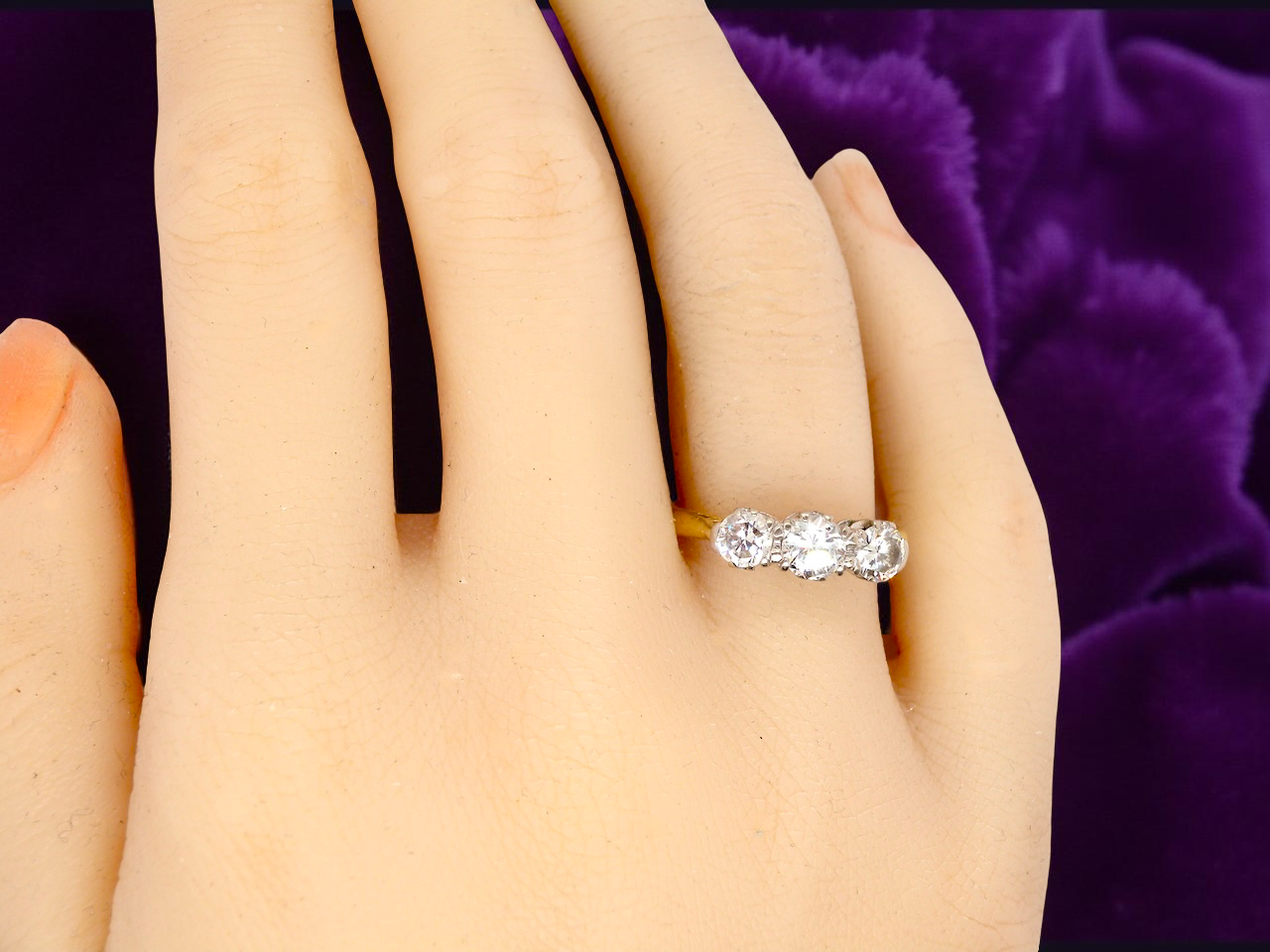 A vintage three stone Diamond Ring