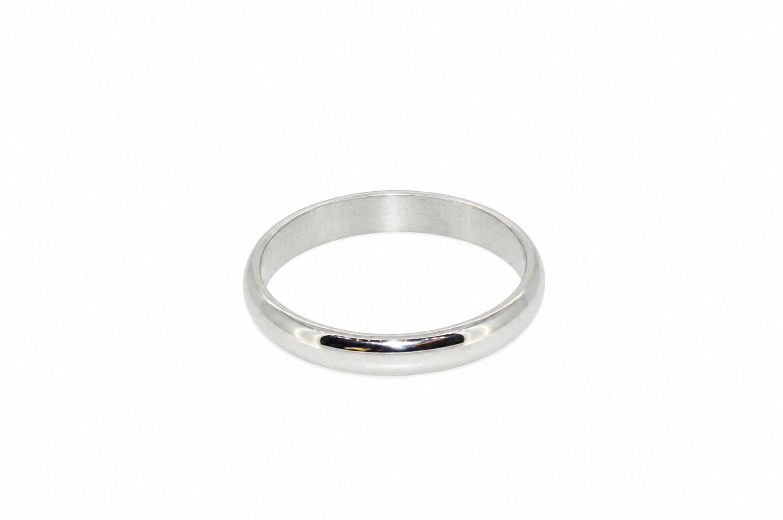 A 3mm 9ct white gold wedding band 
