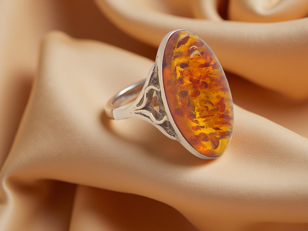 An amber dress ring