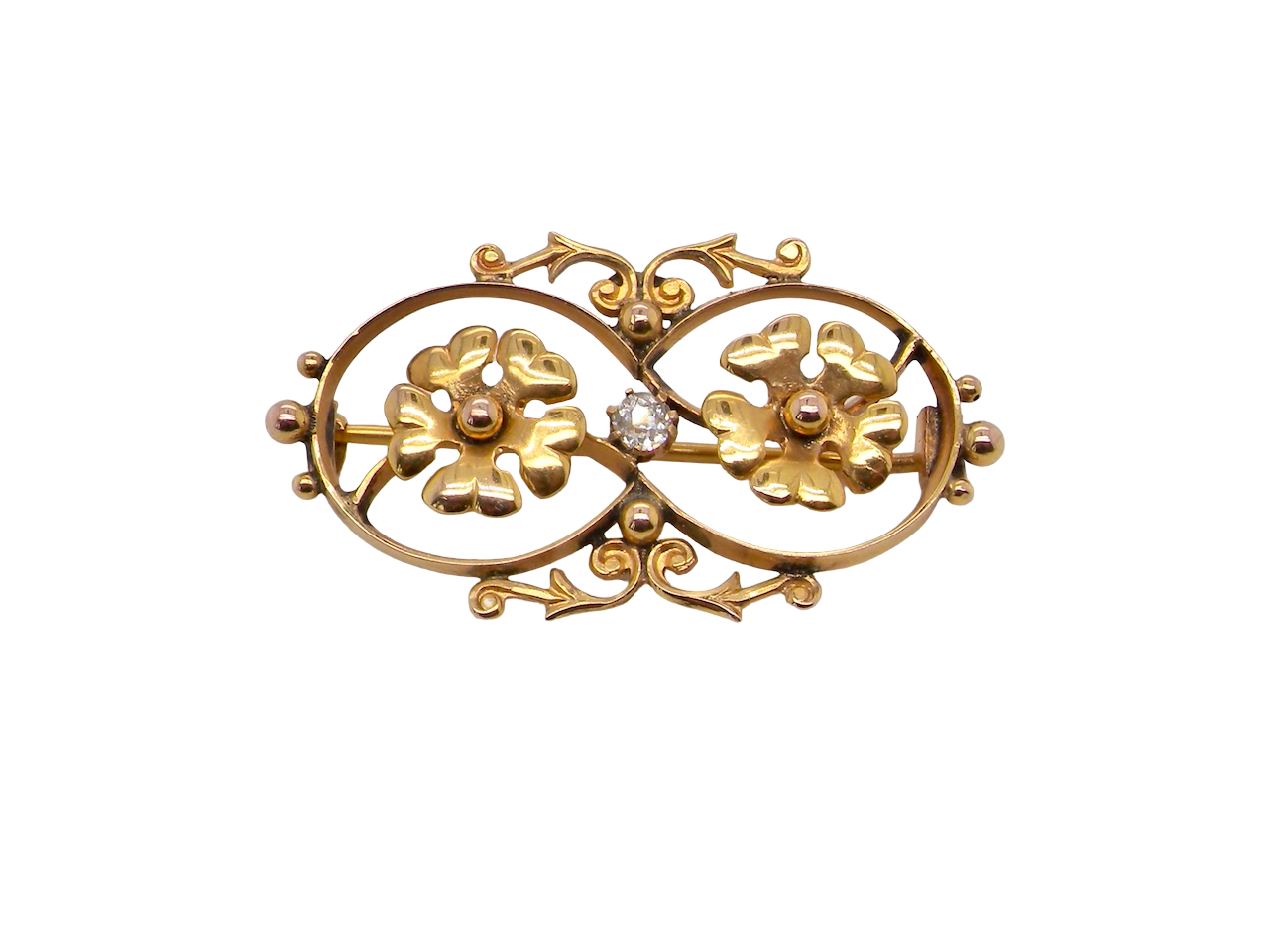 An antique floral brooch