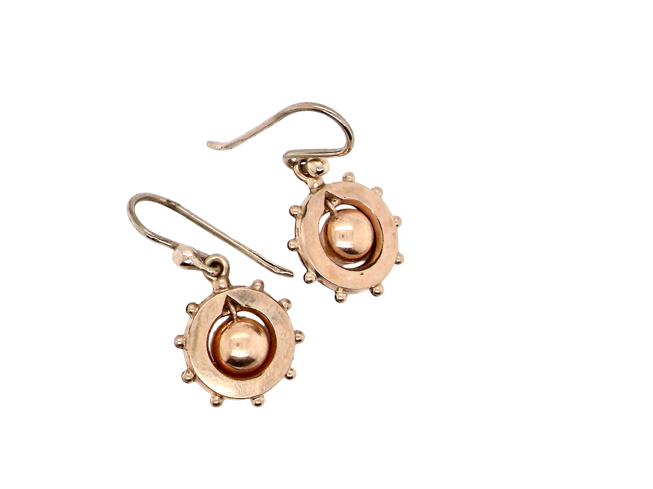 An antique pair of gold drop earrings