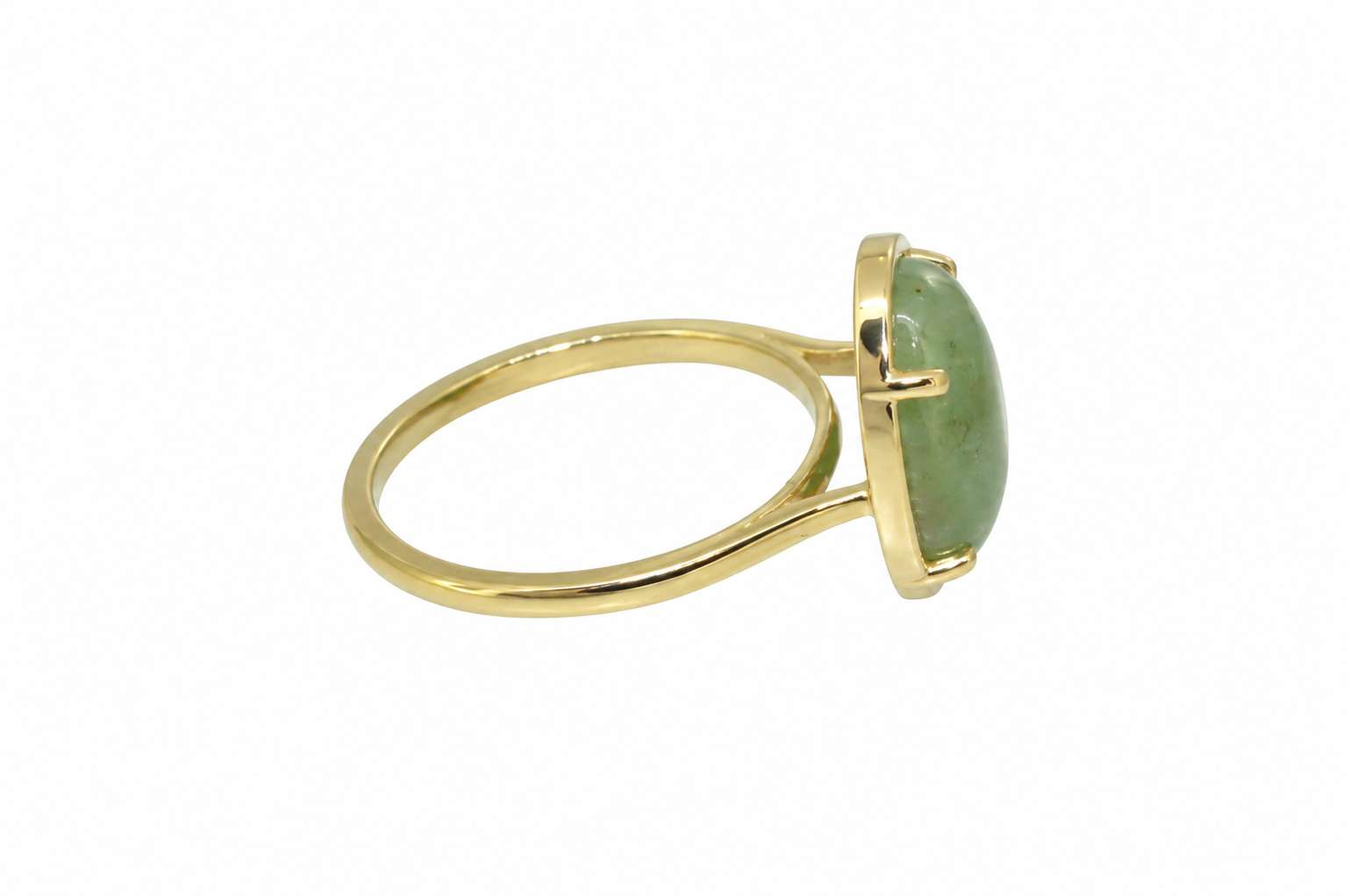 An oval jade nephrite ring side view