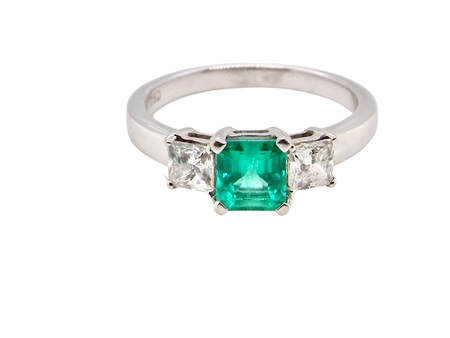 three stone emerald and diamond ring