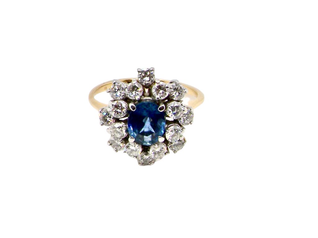 sapphire and diamond  ring