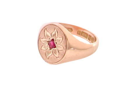 rose gold signet ring