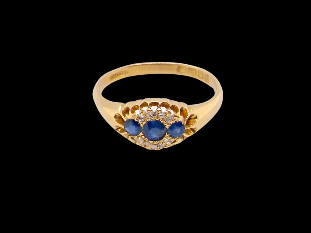 VINTAGE Edwardian sapphire and diamond ring