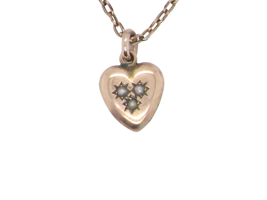 antique heart shaped pendant