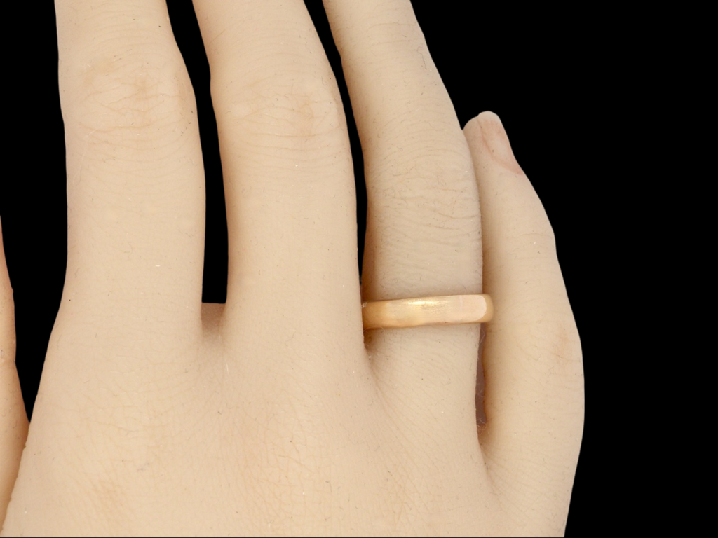 plain 22 carat gold wedding ring