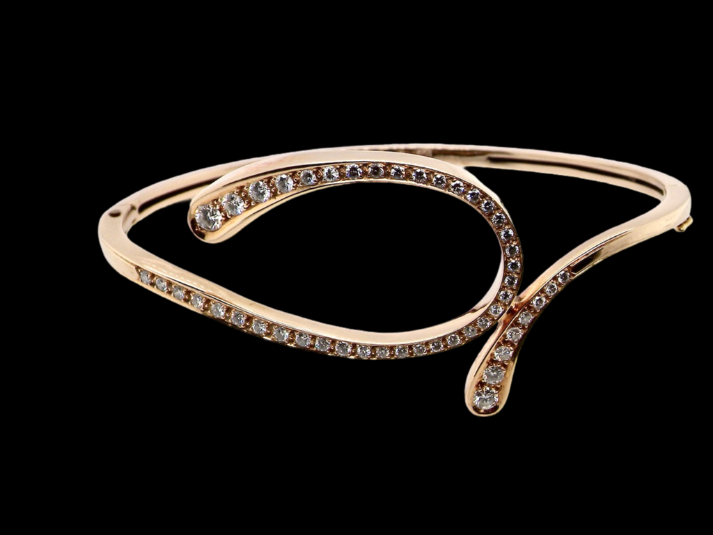  14 carat gold diamond loop bangle