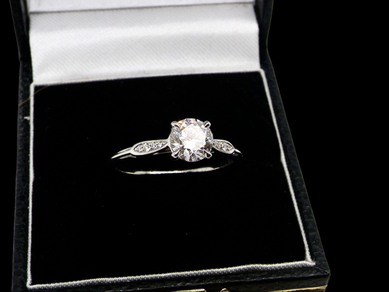 platinum solitaire diamond ring