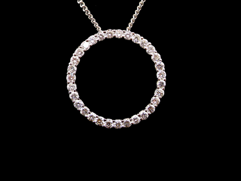  white gold diamond circlet pendant