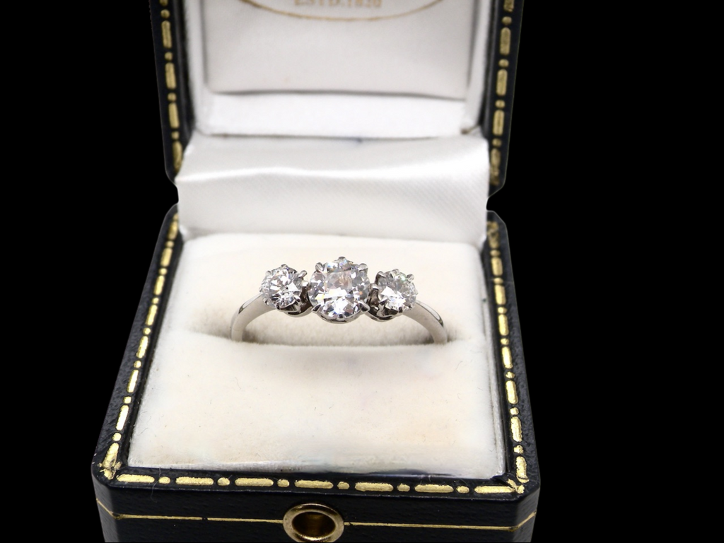 vintage  trilogy diamond ring